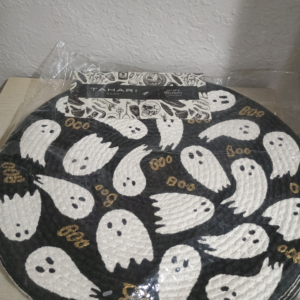 Tahari Ghost Print Round Placemats